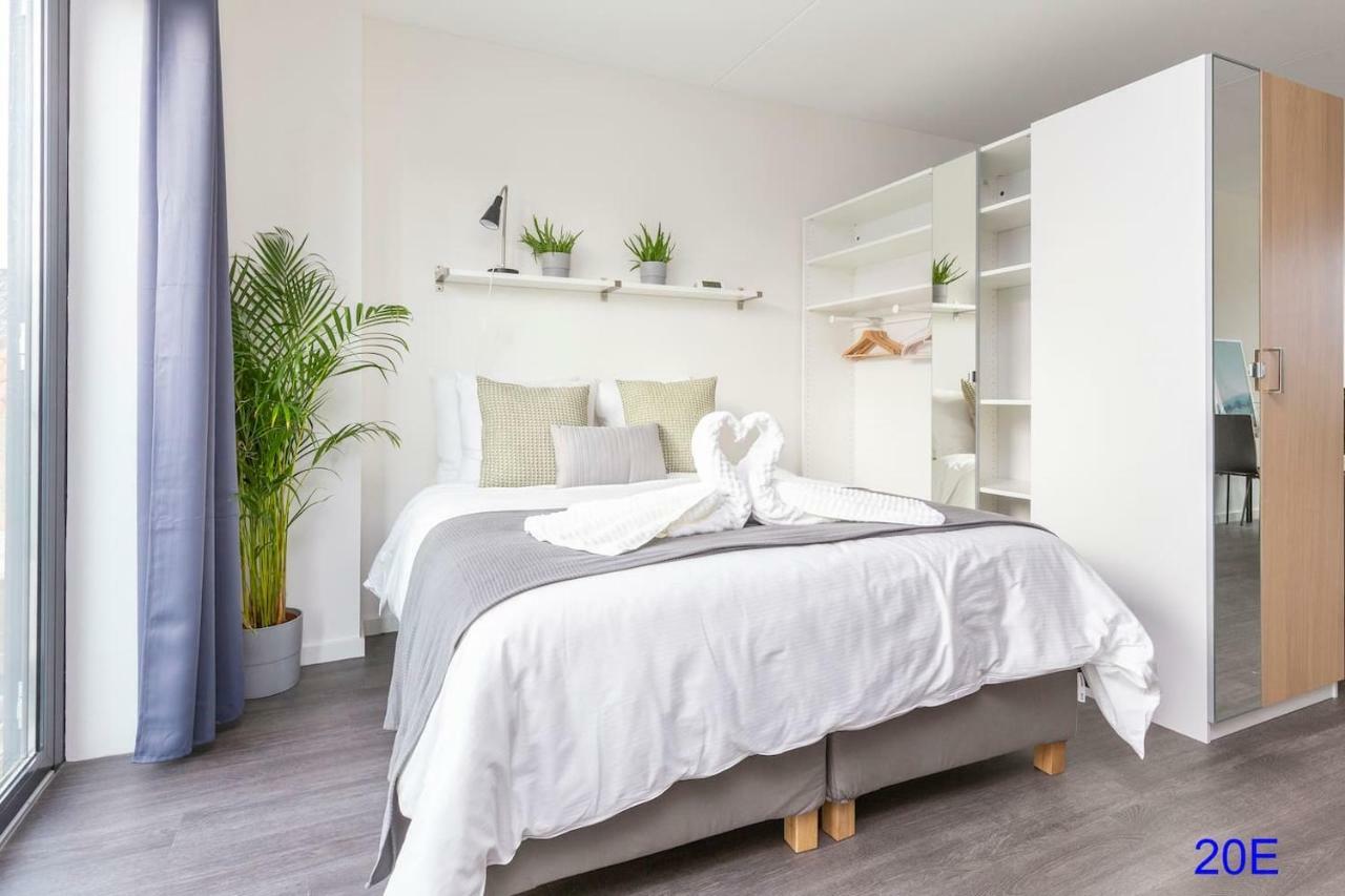 New Delft City View Central Modern Family Top Floor Apartment Utopia 20E Exteriör bild